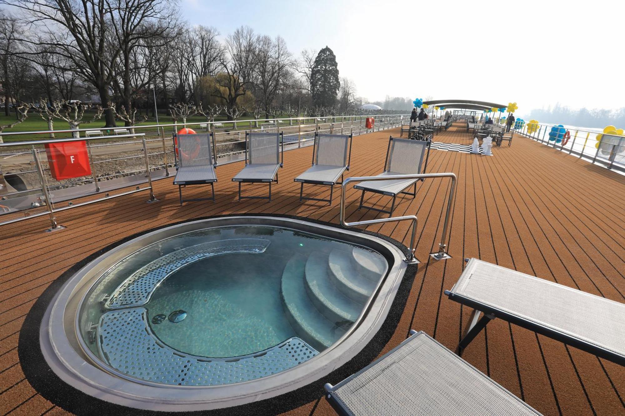 Fairtours Hotelschiff Antonia***** Cologne Exterior photo